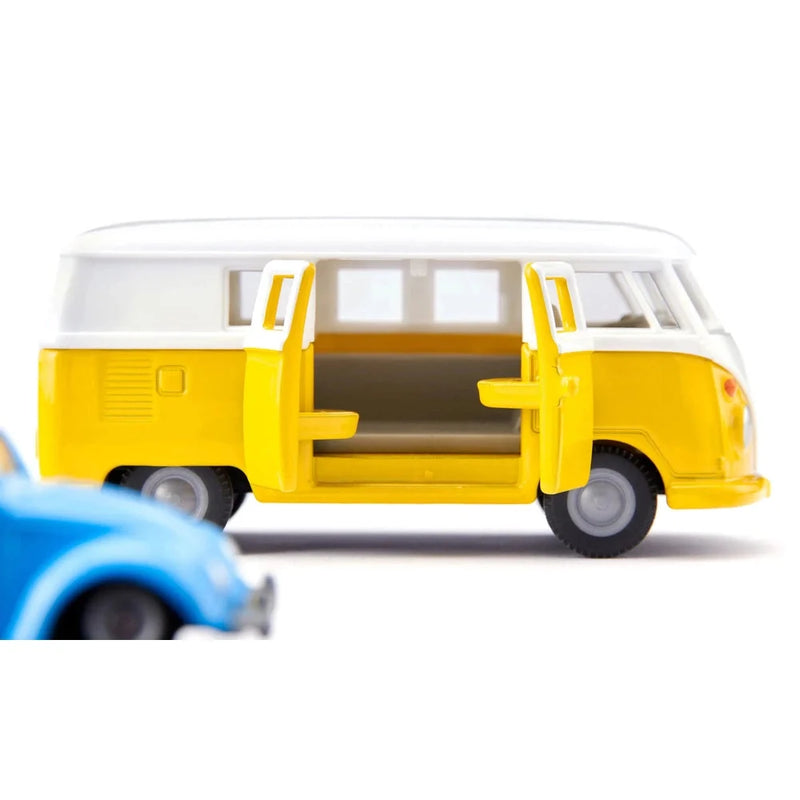 VW T1 WITH TRAILER AND VW BEETLE (1:50)