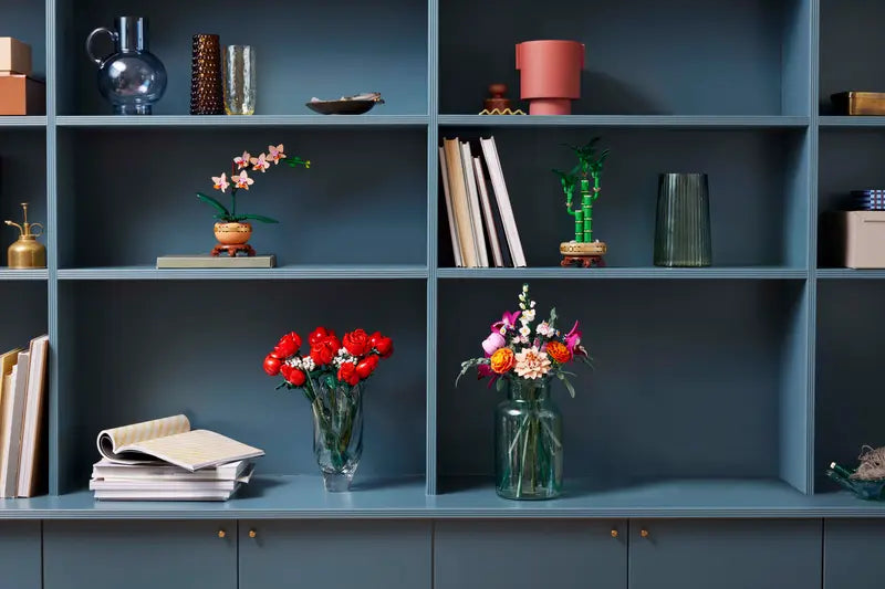 LEGO - 10342 - BOTANICAL COLLECTION - Pretty Pink Flower Bouquet - 749pcs