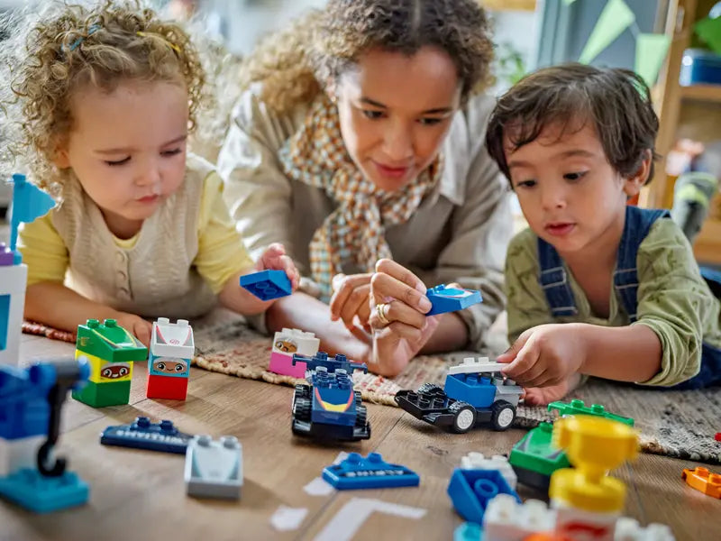 LEGO - 10445 - DUPLO - F1 Team Race Cars & Drivers - 70pcs