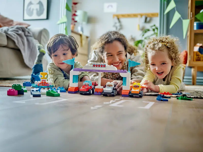 LEGO - 10445 - DUPLO - F1 Team Race Cars & Drivers - 70pcs