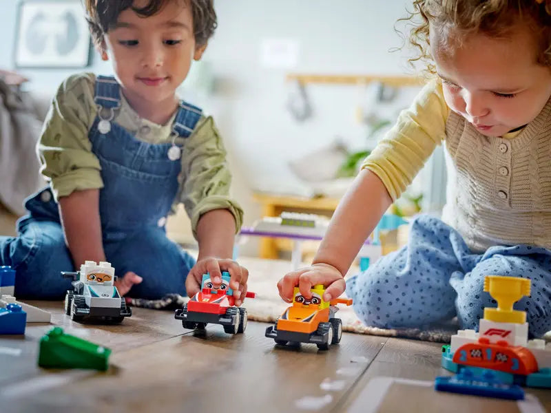 LEGO - 10445 - DUPLO - F1 Team Race Cars & Drivers - 70pcs