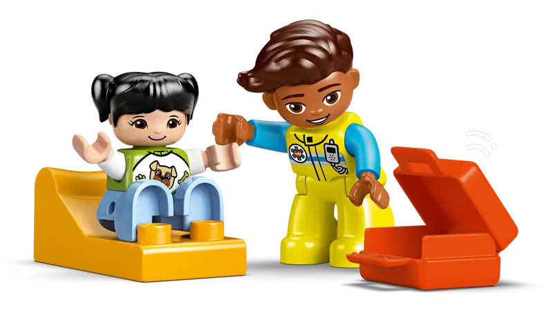 LEGO - 10447 - DUPLO - Ambulance & Driver - 19pcs