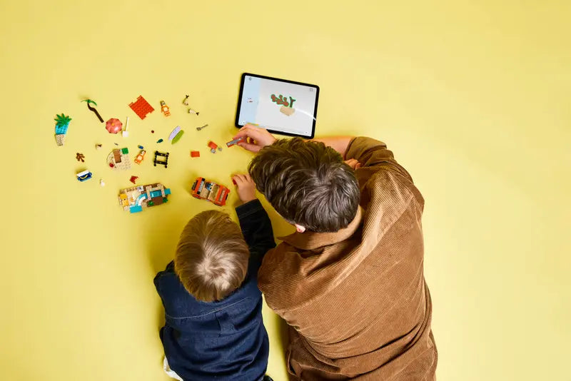 LEGO - 11202 - BLUEY - Bluey's Beach & Family Car Trip - 133pcs