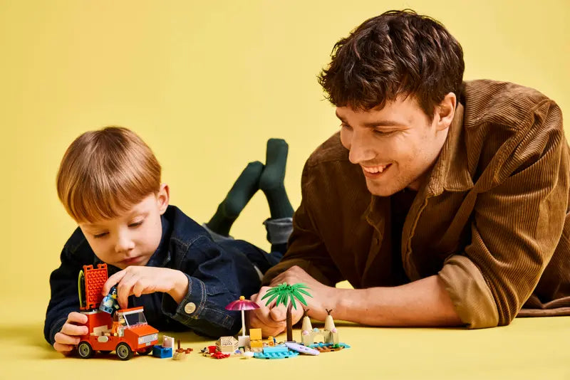 LEGO - 11202 - BLUEY - Bluey's Beach & Family Car Trip - 133pcs