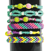 CRAZY CHIC: FRIENDSHIP BRACELETS MANIA