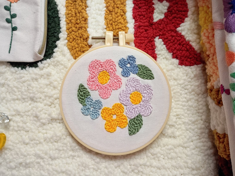FLOWER MINI PUNCH NEEDLE KIT