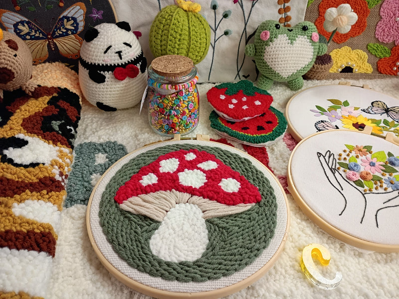 MUSHROOM HOME DECOR PUNCH NEEDLE KIT