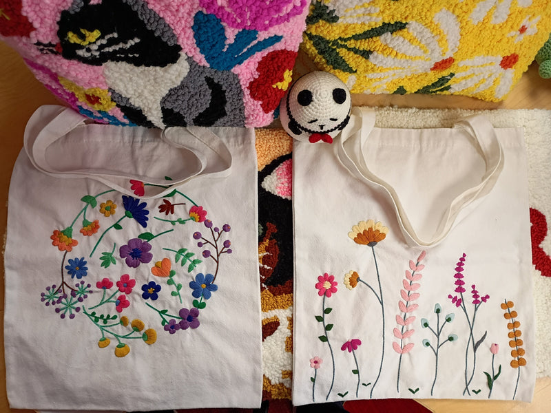 MEADOW FLOWERS TOTE BAG EMBROIDERY KIT