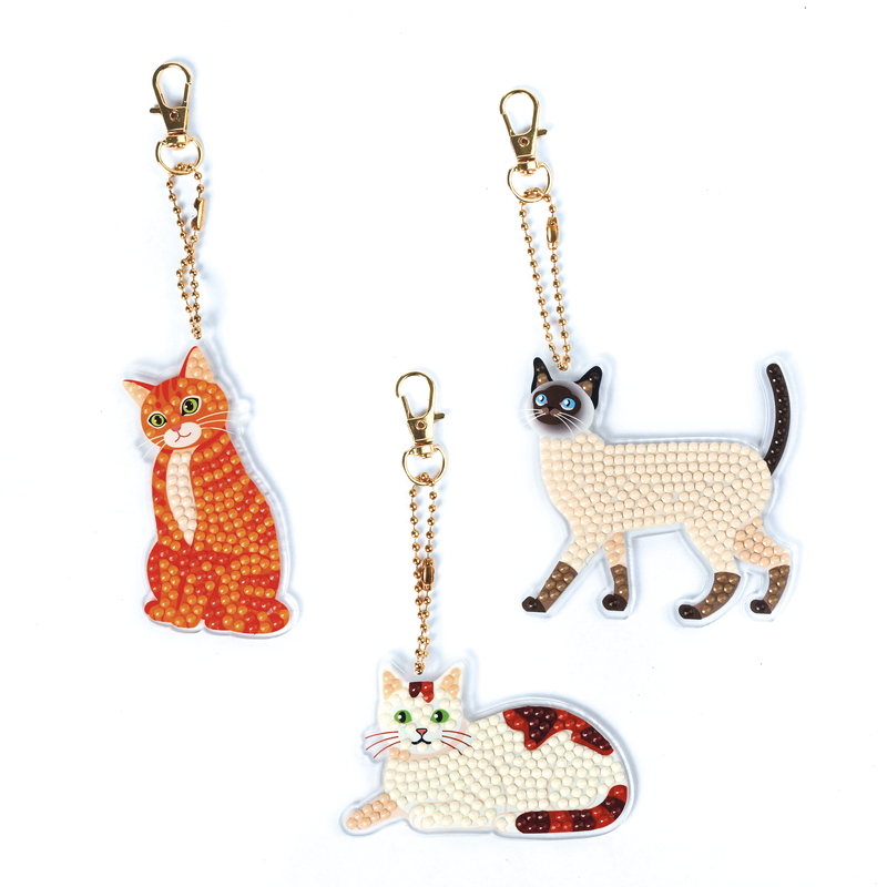 DIAMOND ART DIY KEYCHAINS- CATS