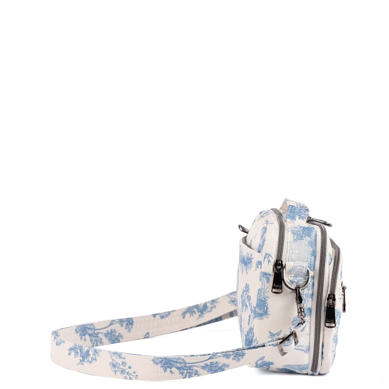 LUG - Legacy Collection Scoop SE Crossbody Bag