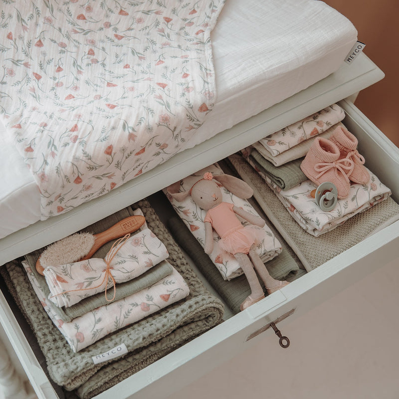 Meyco Baby Muslin Swaddle Blankets – Flower Multicolour – additional product detail or lifestyle view