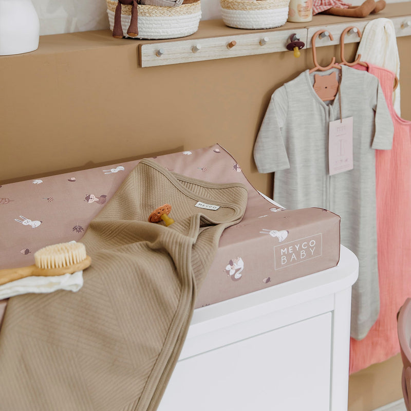 Meyco Baby Pure Knitted Baby Blanket – Rose – additional product detail or lifestyle view