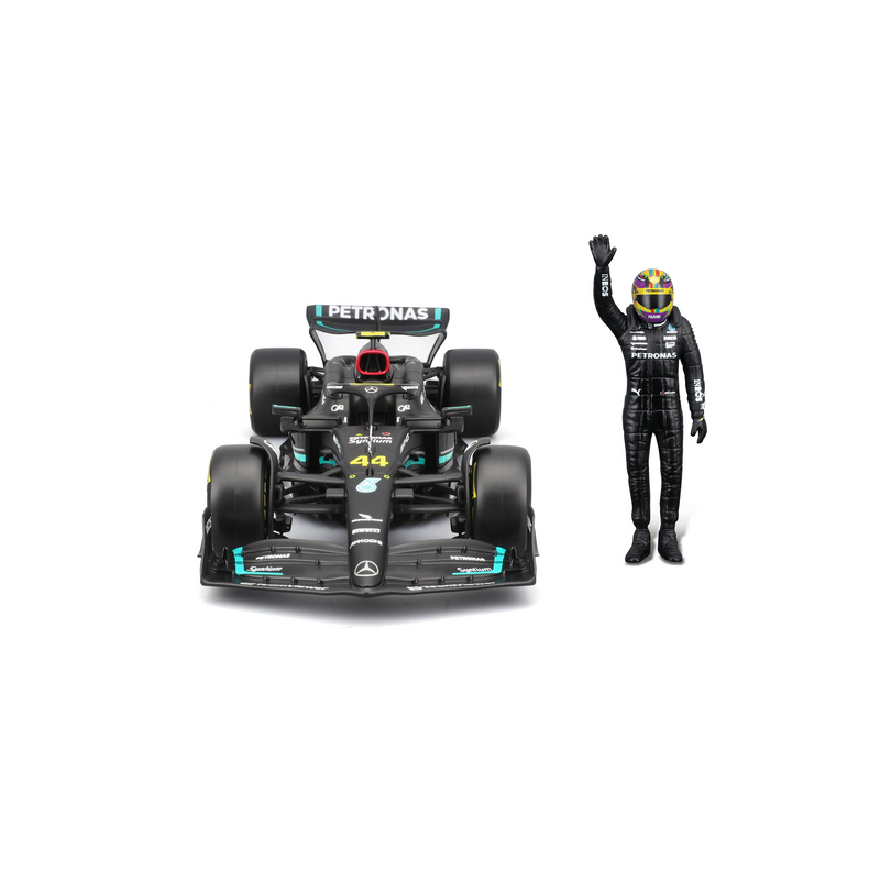 Bburago Mercedes-AMG W14 Lewis Hamilton #44 1:24 model – car and driver, front view