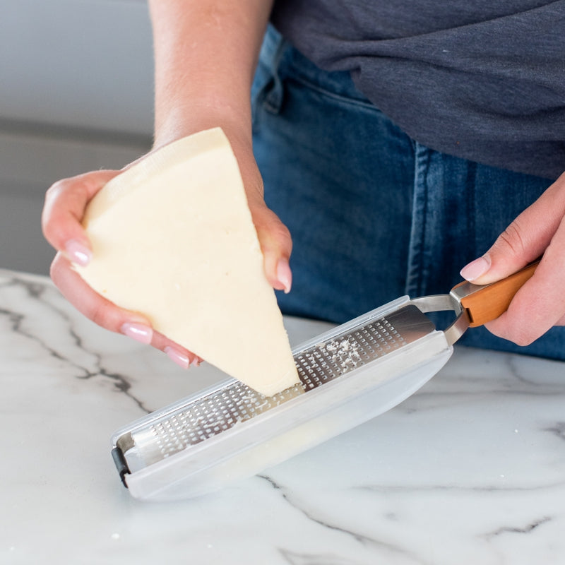 Full Circle - GRATE EXPECTATIONS™ Coarse Grater