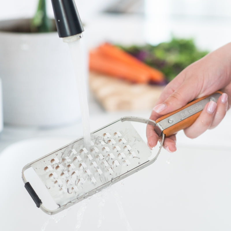 Full Circle - GRATE EXPECTATIONS™ Coarse Grater