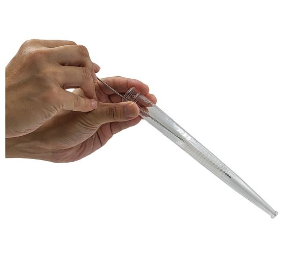 KITCHEN BASICS - Baster w/cleaning brush Red