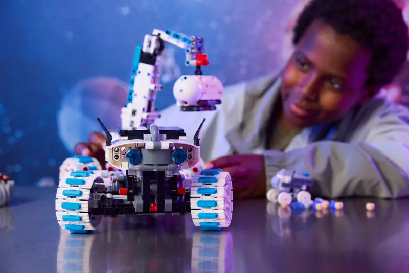 LEGO - 42211 - TECHNIC - Lunar Outpost Moon Rover Space Vehicle - 1082pcs