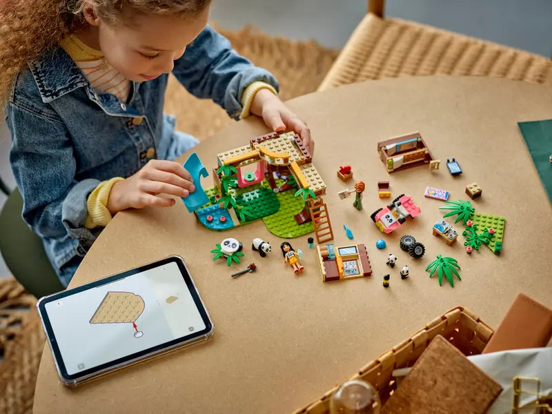 LEGO - 42648 - FRIENDS - Panda Sanctuary Animal Care - 243pcs