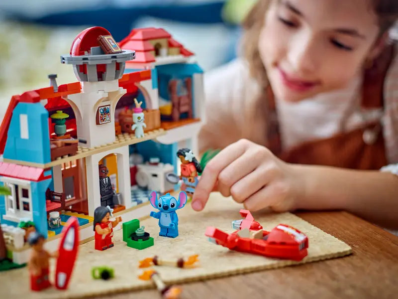 LEGO - 43268 - DISNEY - Lilo andStitch Beach House - 834pcs