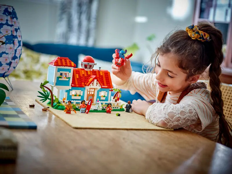 LEGO - 43268 - DISNEY - Lilo andStitch Beach House - 834pcs