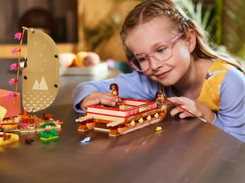 LEGO - 43270 - DISNEY - Moana's Adventure Canoe