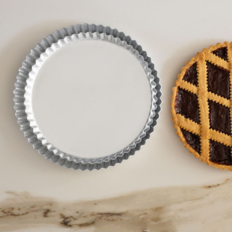 MARCATO - Fluted Edges Round Cake Pan 24 Cm