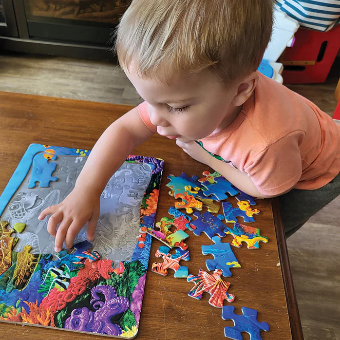 Cobble Hill - 35 Piece Tray Puzzle - Undersea Turtle