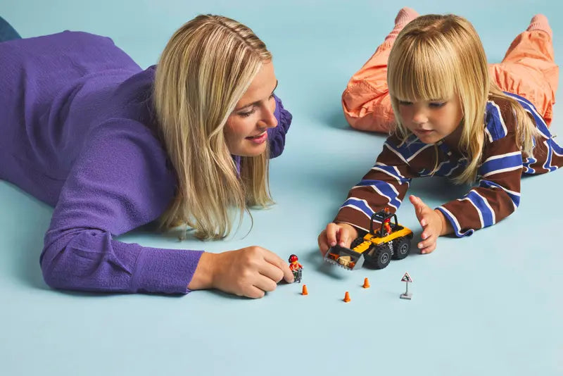 LEGO - 60450 - CITY - Yellow Construction Wheel Loader - 81pcs