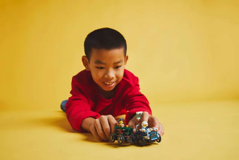 LEGO - 60459 - CITY - Airplane vs. Hospital Bed Race Car Pack - 70pcs