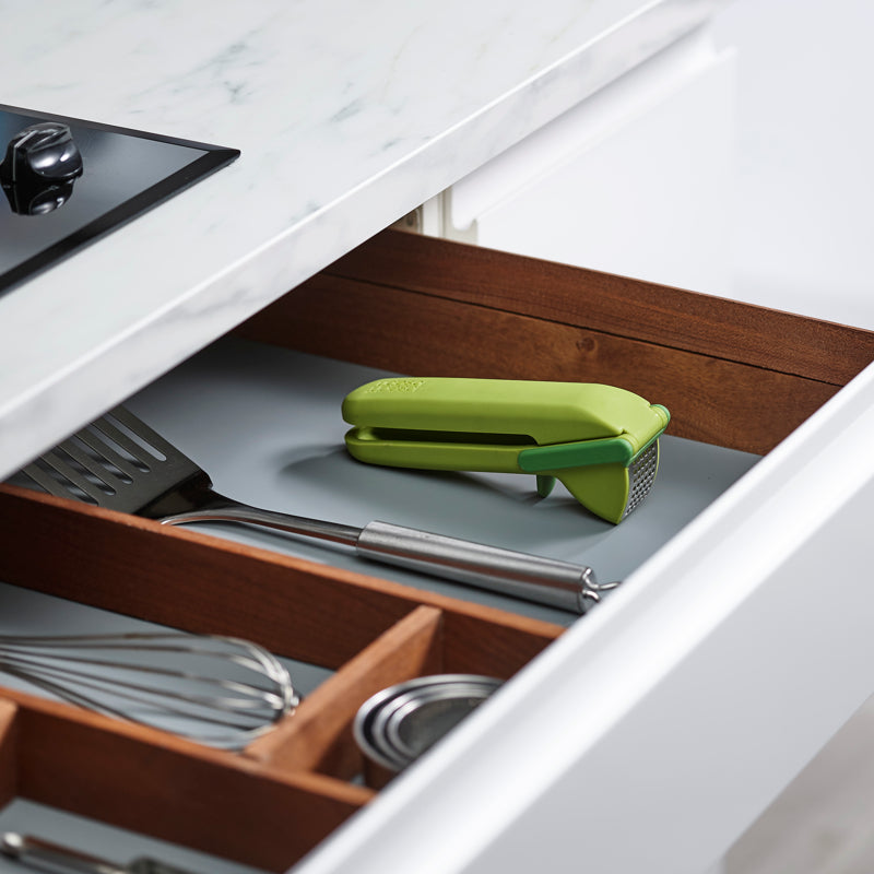 Joseph Joseph - CleanForce™ Garlic Press