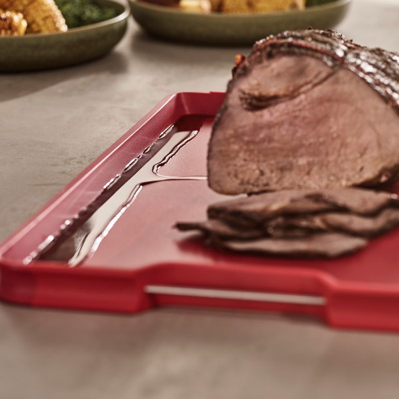 Joseph Joseph - Cut&Carve™Plus Multi-function Chopping Board