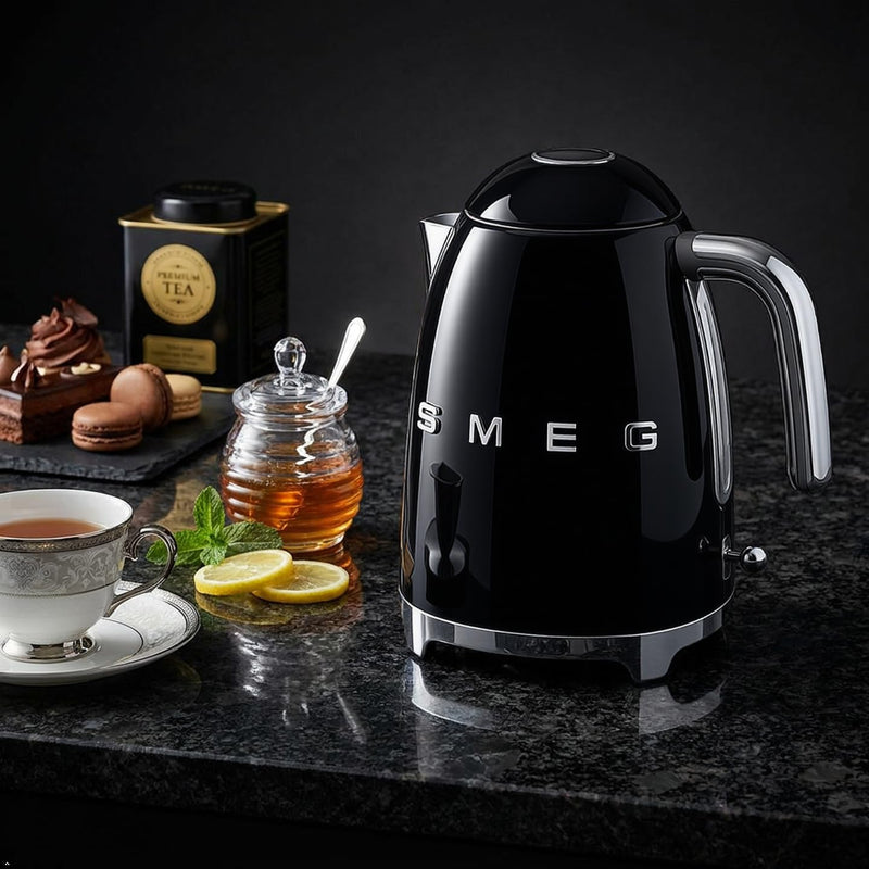 Smeg Retro Style Electric Kettle KLF03BLUS, 1.7 L, Black