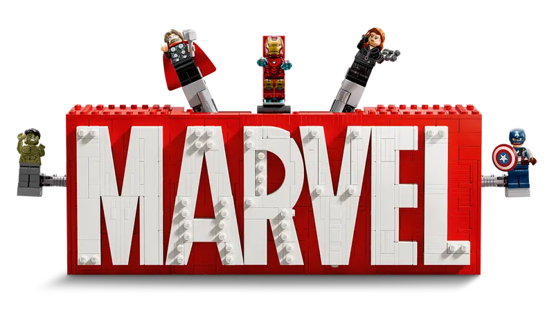 LEGO - 76313 - MARVEL - Marvel Logo & Minifigures - 931pcs