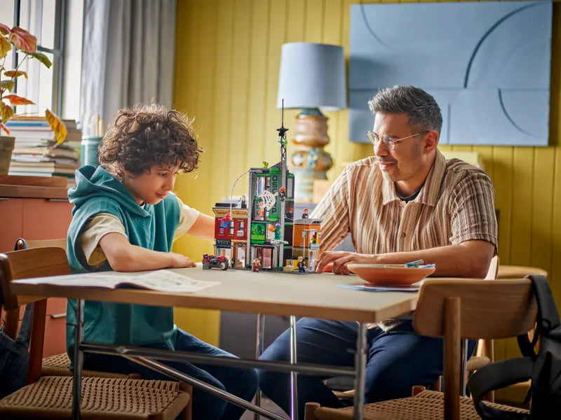 LEGO - 76324 - MARVEL - Spiderman vs Oscorp - 808pcs