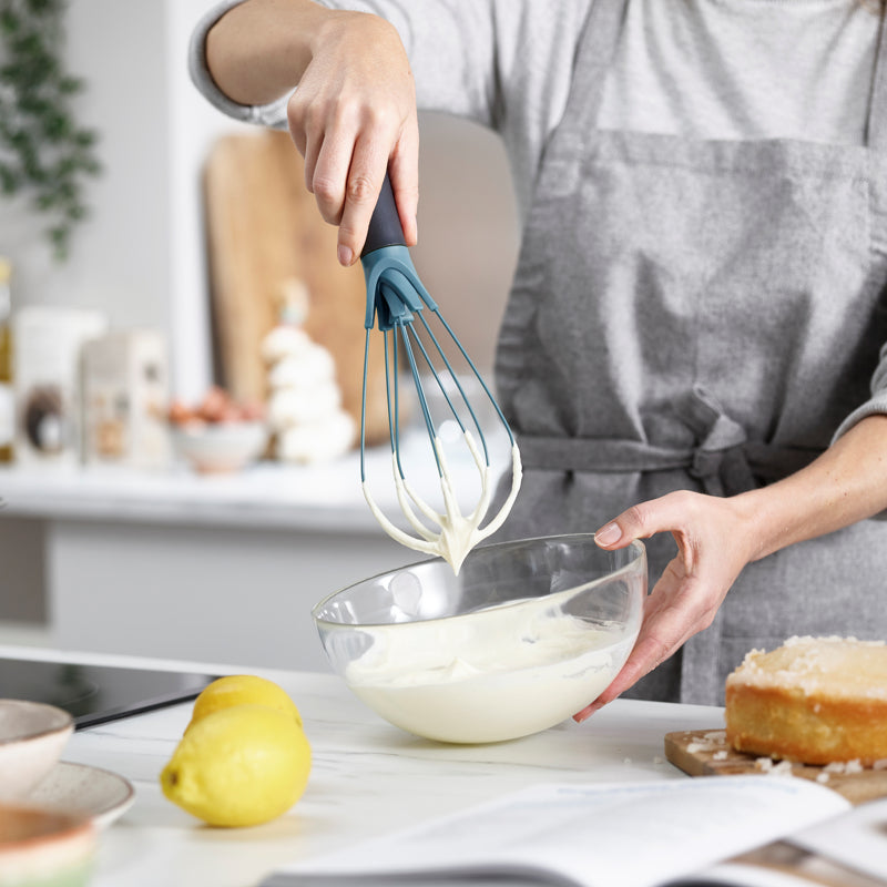 Joseph Joseph - Twist™ 2-in-1 Silicone Whisk