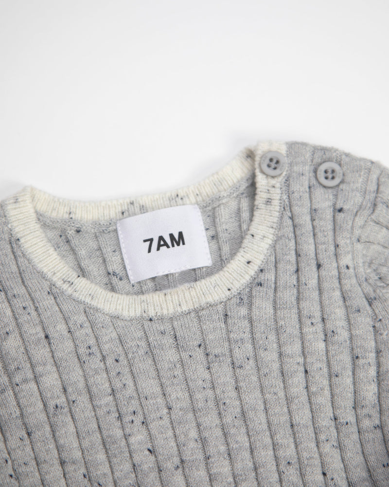 7AM - Long Sleeve Top - Hug Me