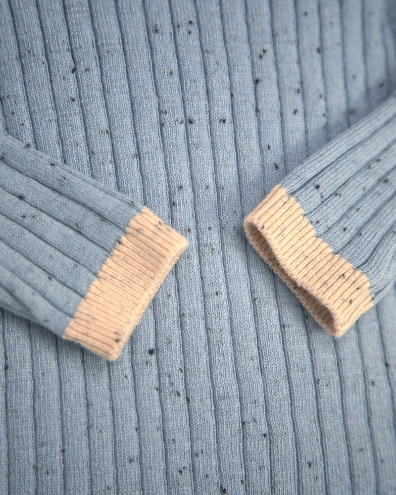 7AM - Long Sleeve Top - Hug Me