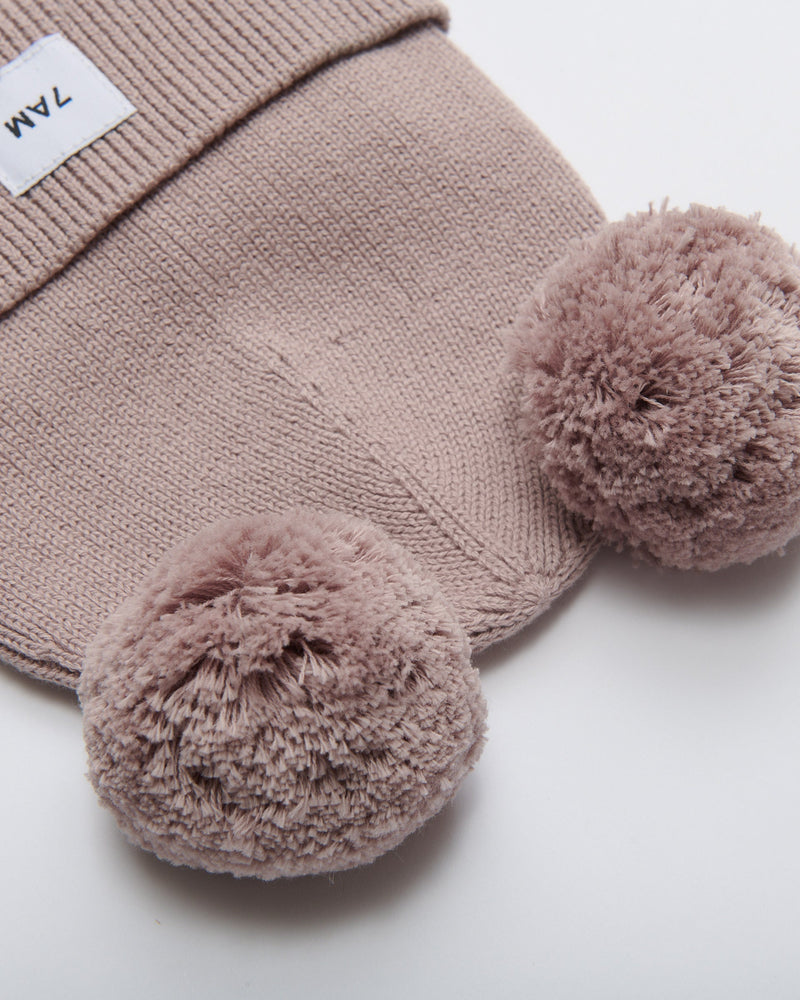 Pom Pom Beanie • Chunky