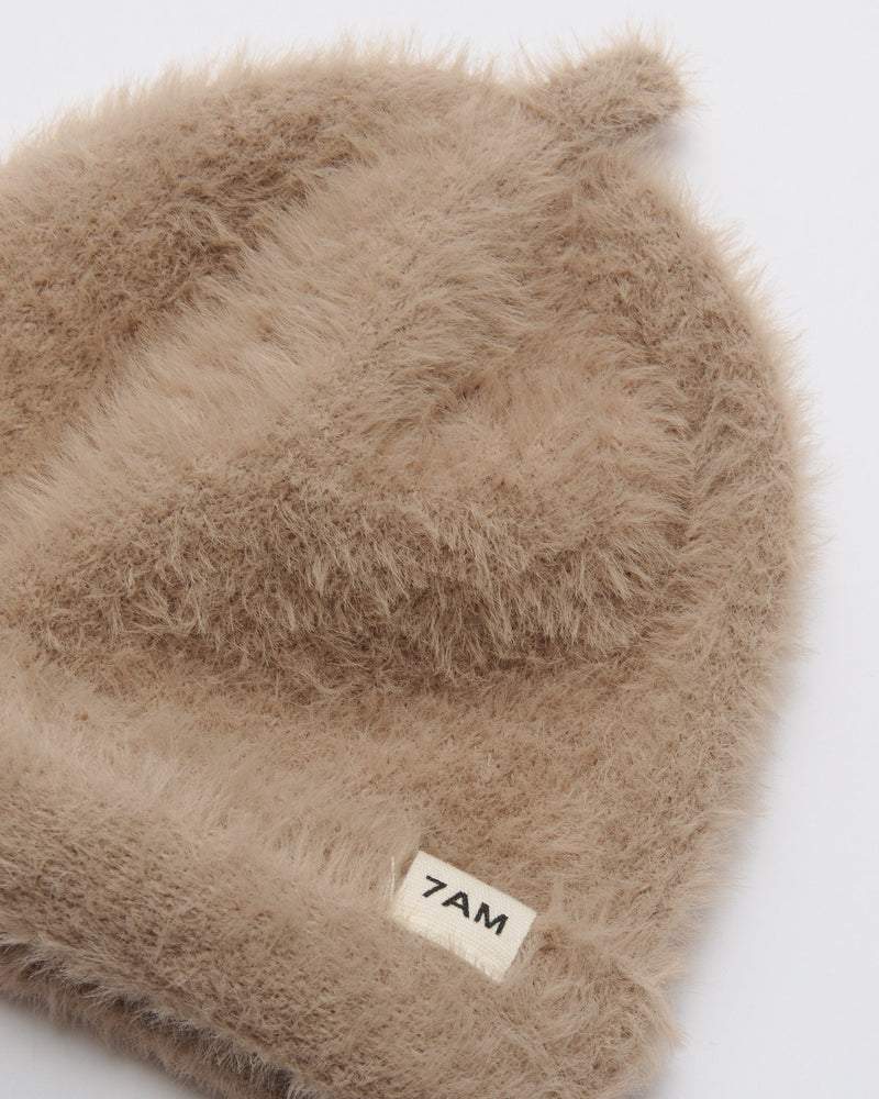Slouchy Beanie • Furry