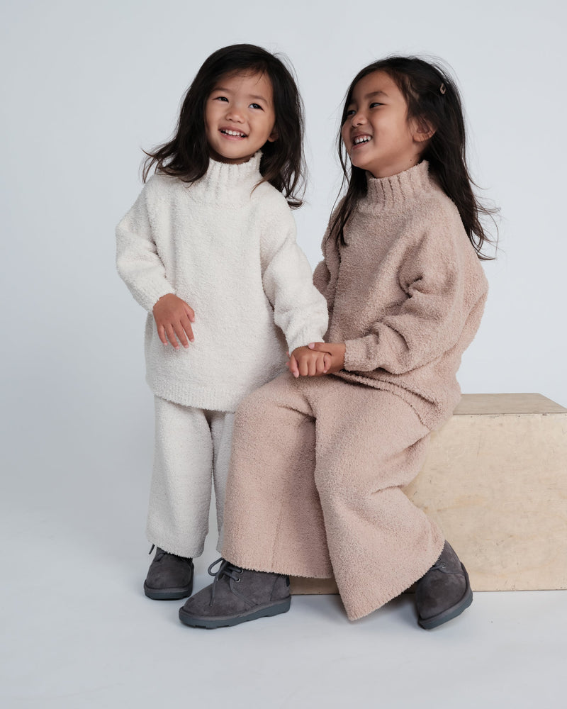 7AM - Boxy Mock Neck Sweater - Fuzzy