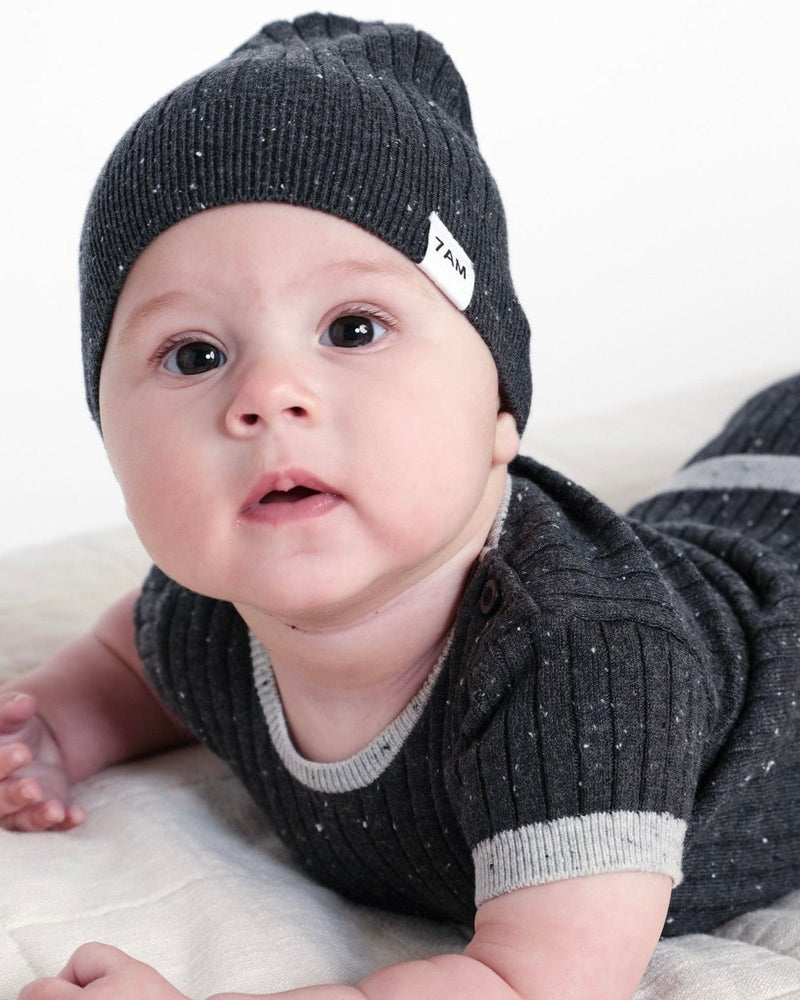 7AM - Short Sleeve Top - Hug Me