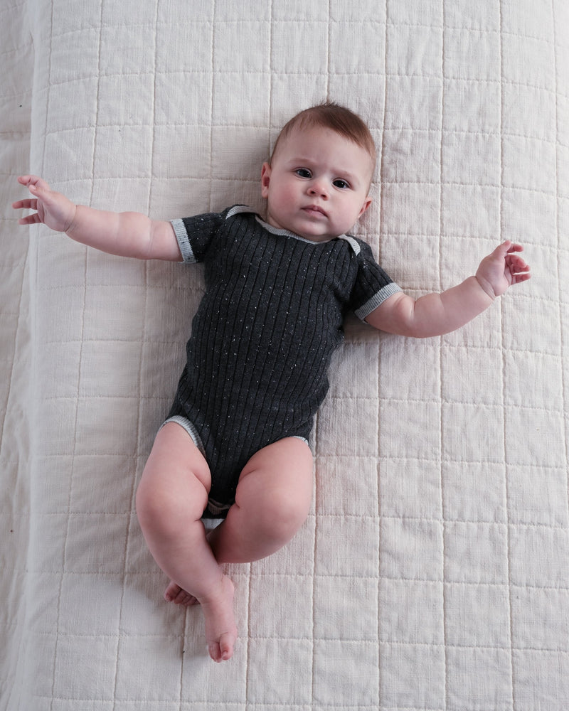 7AM Enfant - Body Manches Courtes - Hug Me