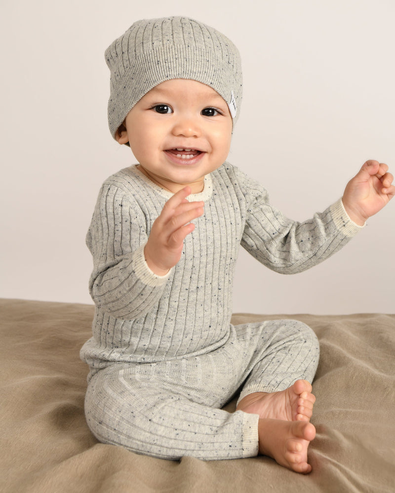 7AM - Long Sleeve Top - Hug Me