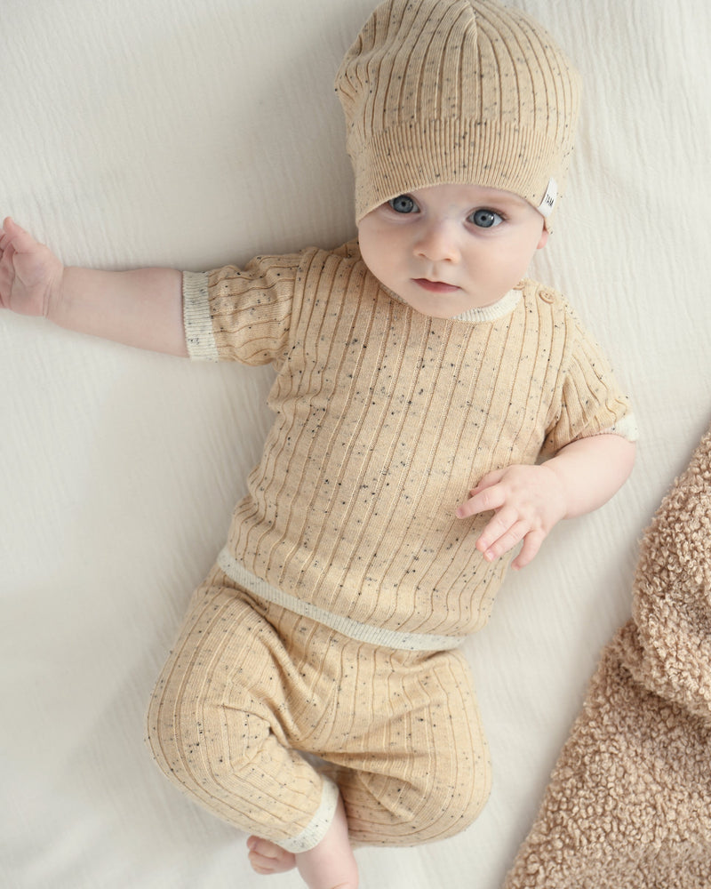 7AM - Short Sleeve Top - Hug Me