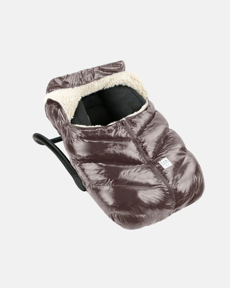 7AM - Car Seat Cocoon - Polar Mother & Baby Wind and water repellent; Ultra lightweight heat - retention insulation; Soft lining