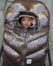 7AM - Car Seat Cocoon - Polar Mother & Baby Wind and water repellent; Ultra lightweight heat - retention insulation; Soft lining