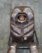 7AM - Car Seat Cocoon - Polar Mother & Baby Wind and water repellent; Ultra lightweight heat - retention insulation; Soft lining