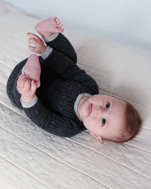 7AM - Leggings - Hug Me - Black - 4 - 5Y Apparel & Accessories Melange Black