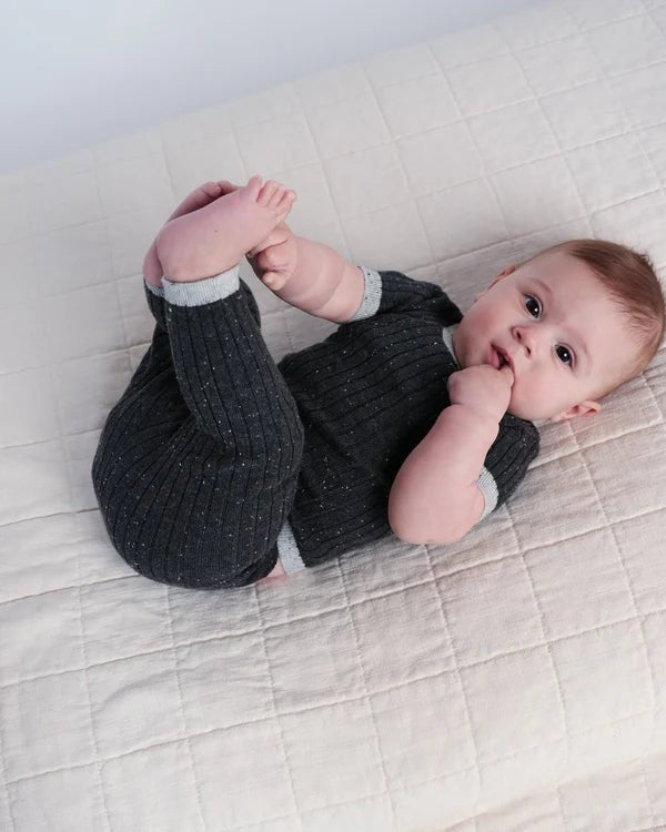 7AM - Leggings - Hug Me - Black - 4 - 5Y Apparel & Accessories Melange Black
