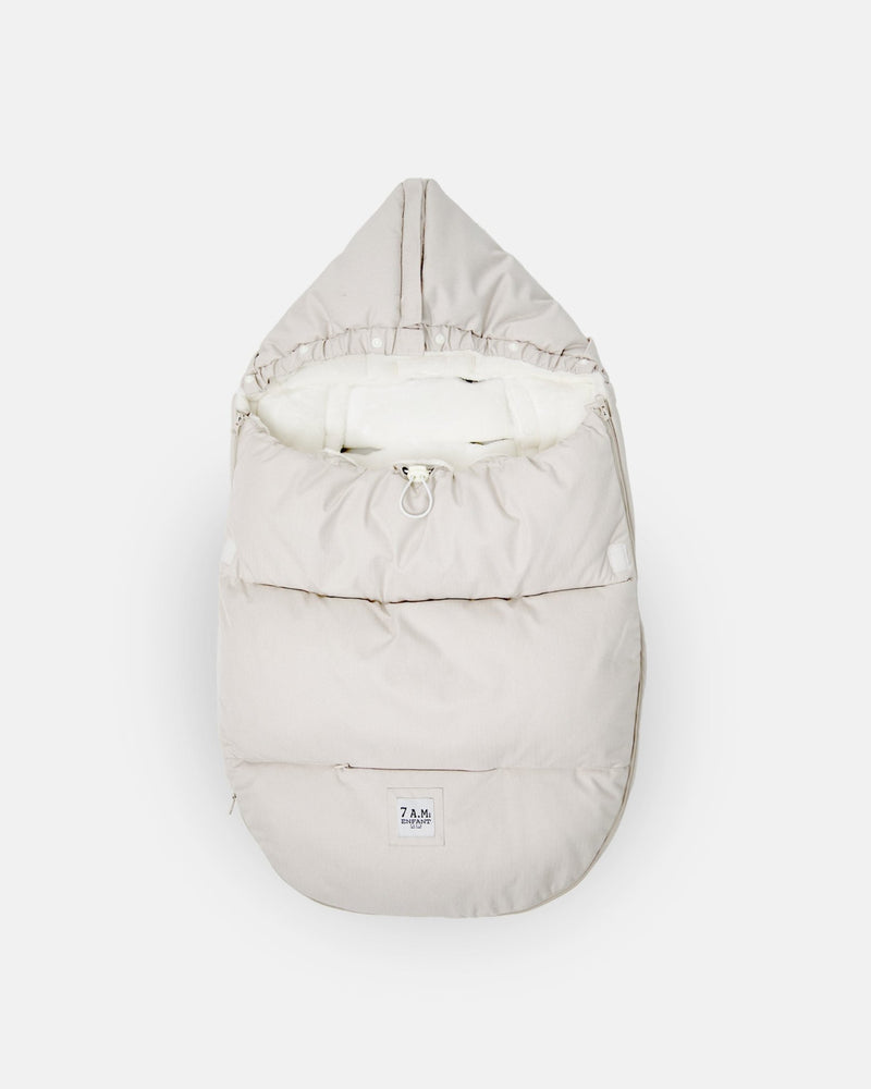 7AM - PlushPOD - Tundra Plush | Infant Lounger and Travel Sleep Pod Mother & Baby Heather Beige - White Faux Fur 0 - 18M